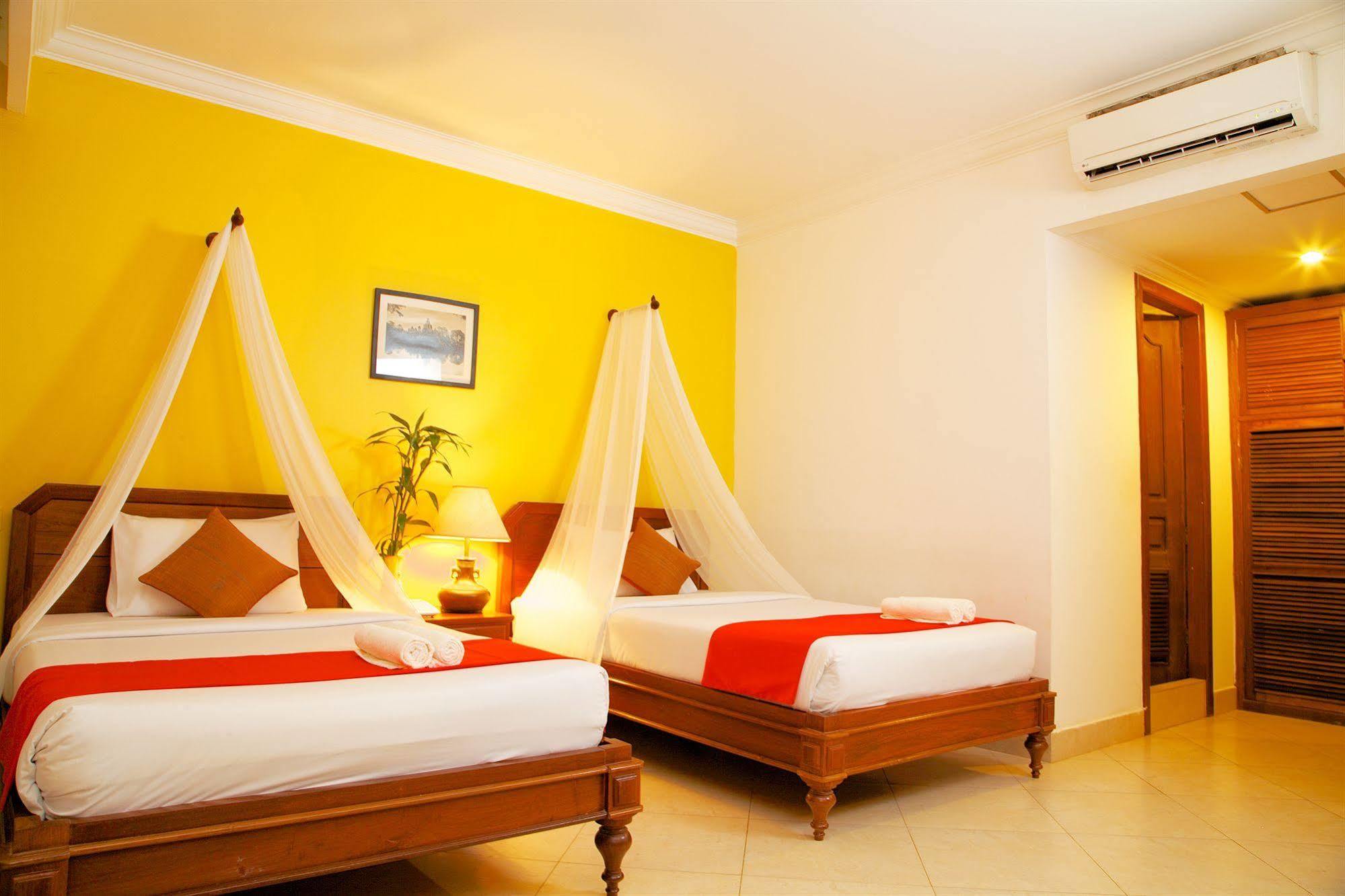 Forest King Hotel II Ciudad de Siem Riep Exterior foto