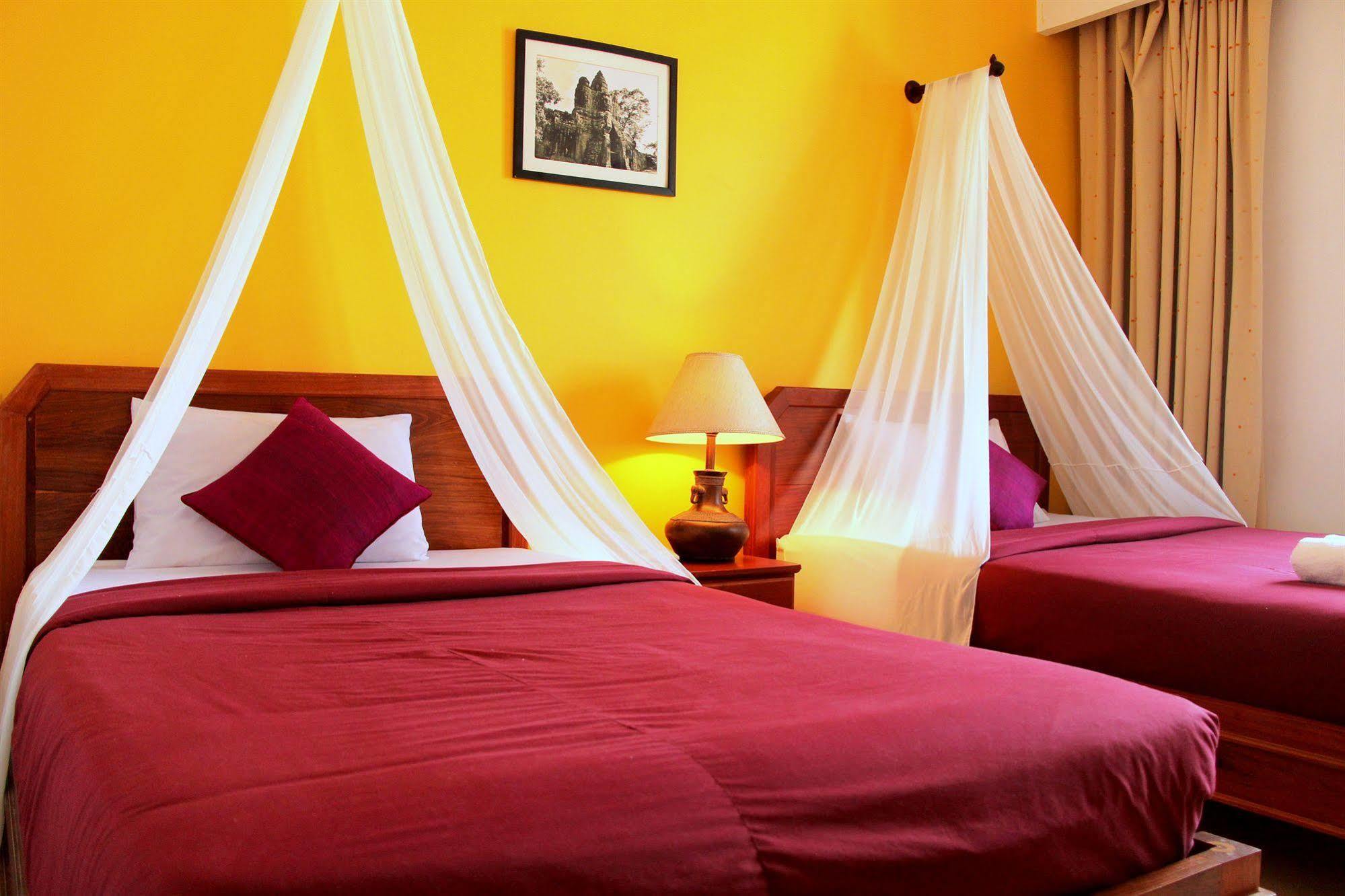 Forest King Hotel II Ciudad de Siem Riep Exterior foto